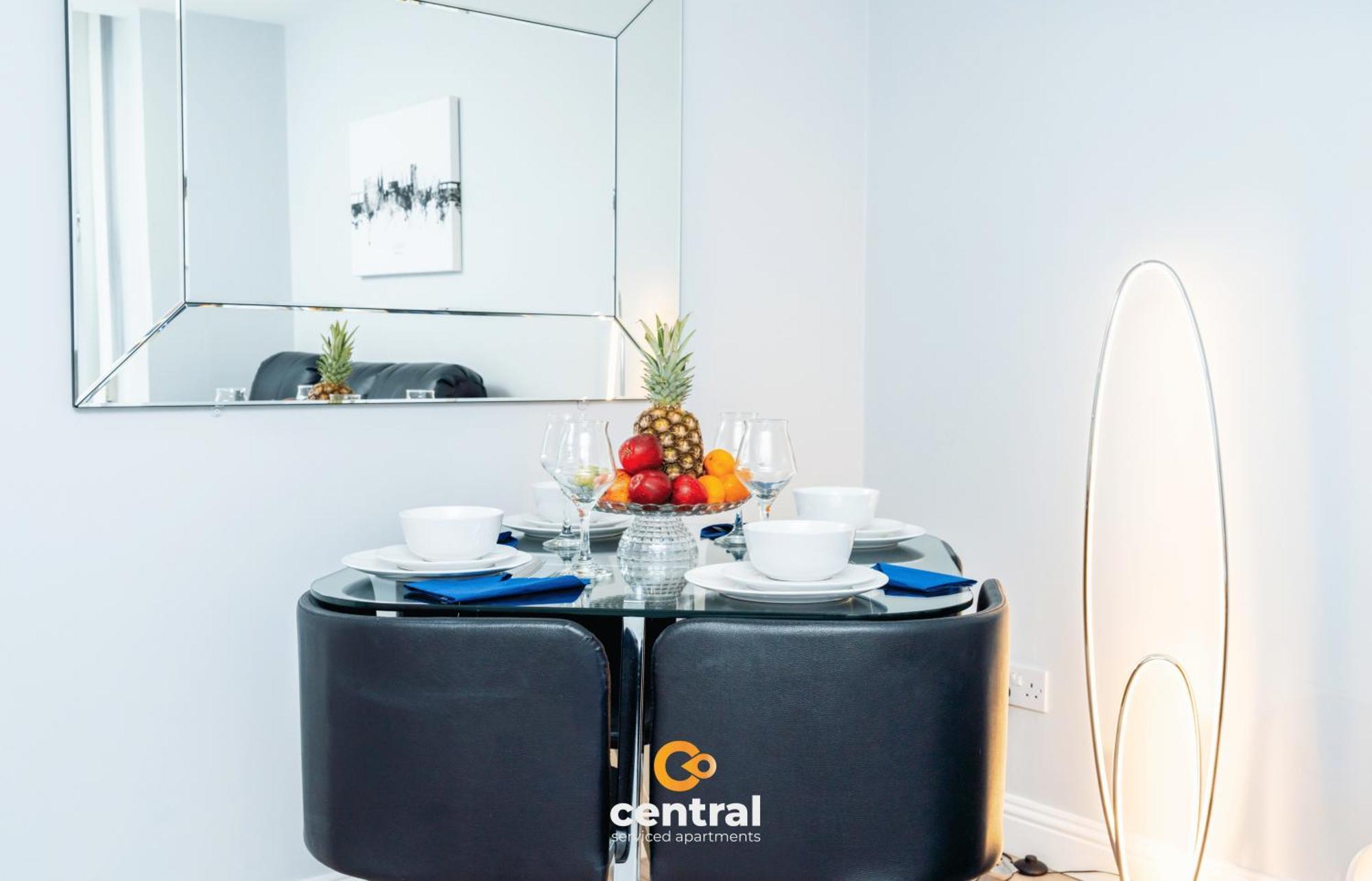 Central Serviced Apartments - 2 Bedroom - Ground Floor - Monthly & Weekly Bookings Welcome - Free Street Parking - 2 Double Beds - Wifi - Smart Tvs In Rooms - Fully Equipped - Heating 24-7 - Contractor & Short Stay Favourite Dundee Ngoại thất bức ảnh